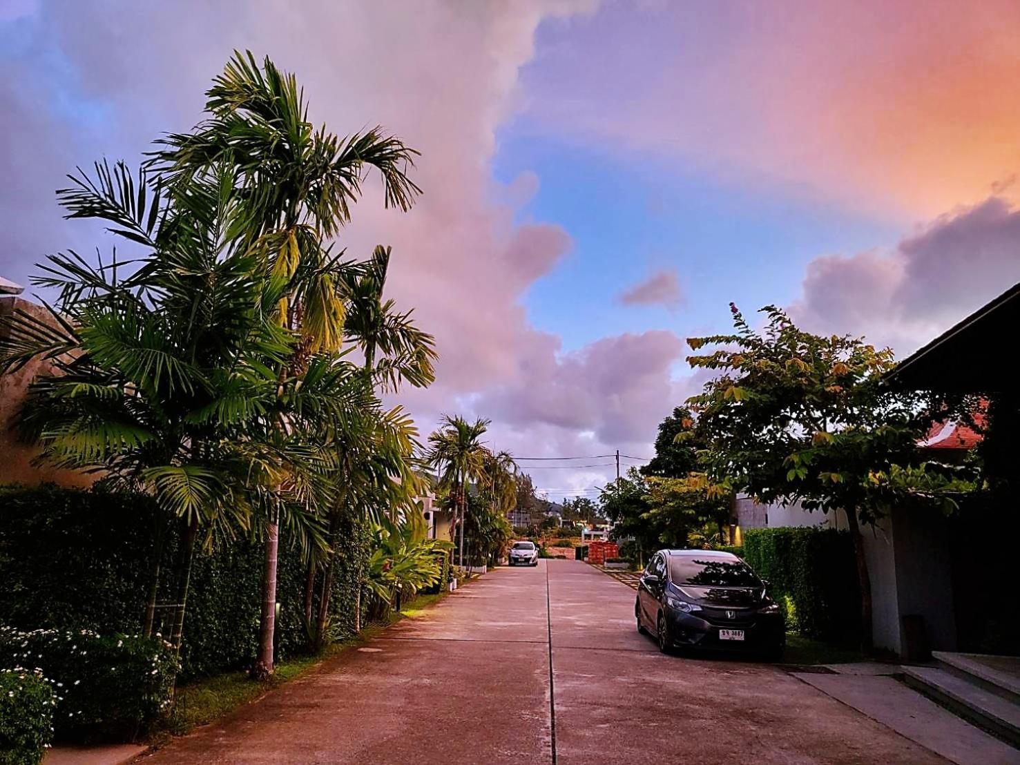 E Villa Near Bangtao Beach ,普吉高端社区邦涛区度假村私人泳池别墅 Pantai Bang Tao Luaran gambar